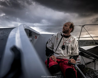 Oliver Heer & Simon Koster - Zu ihrer Lage heute per Funk