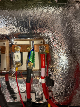 Motor-Sicherung Durchgebrannt Schweiz Deutsche Improvisation Lösung Mit Heineken Bierdose Als Überbrückung Auf Hanse 510 Tropea Bei Hochsee Skipper Training Meilentoern In Kroatien