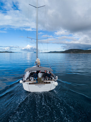 Spiegelglattes Wasser Und Unter Motor Im November Auf Hanse 510 Tropea Bei Hochsee Skipper Training Meilentoern In Kroatien