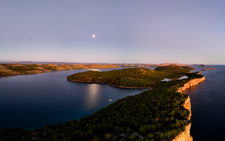 Spektakuläre Übernachtung In Der Uvala Mir Dugi Otok Talascica Nationalpark Bei Sonnenuntergang Im November Mit  Hanse 510 Tropea Bei Hochsee Skipper Training Meilentoern In Kroatien
